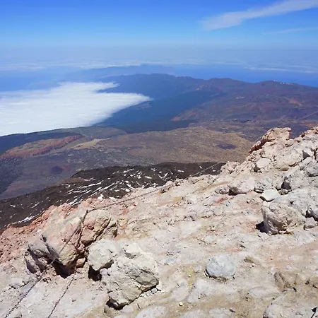 Black Rock アパート アデヘ