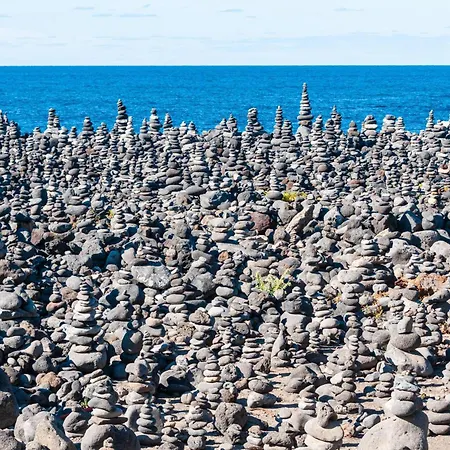 アパート Black Rock アデヘ