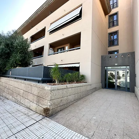 Black Rock アパート アデヘ